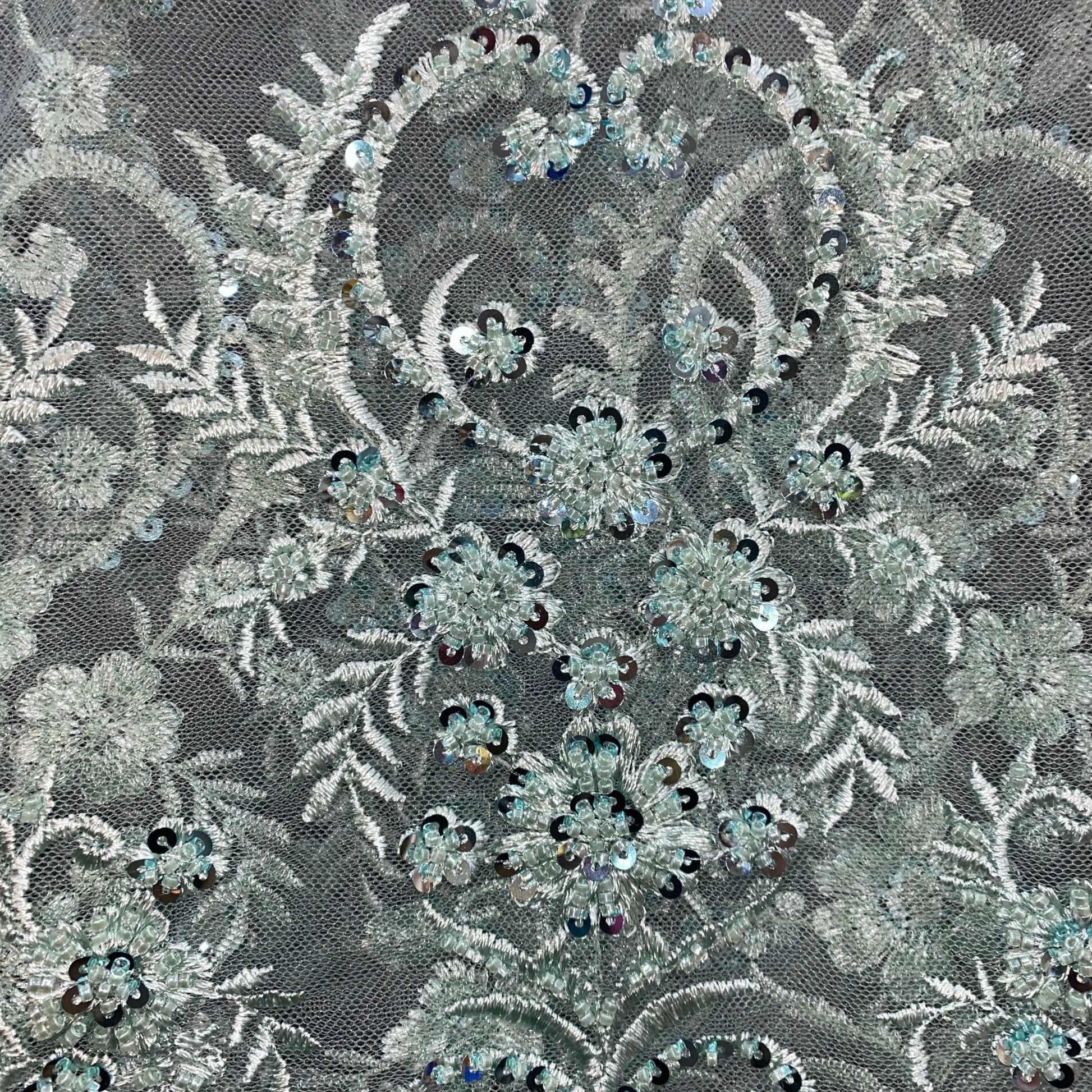 Dentelle perlée fleuri Afrorientale